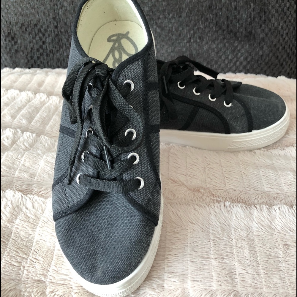 Women Rock & Candy Shoe